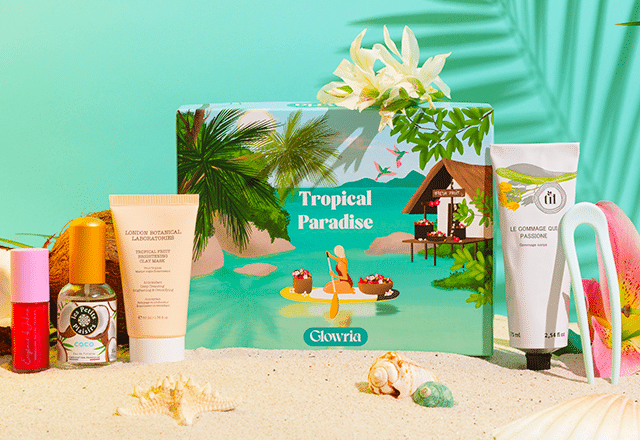 Box Glowria Tropical Paradise et ses produits de beauté estivaux