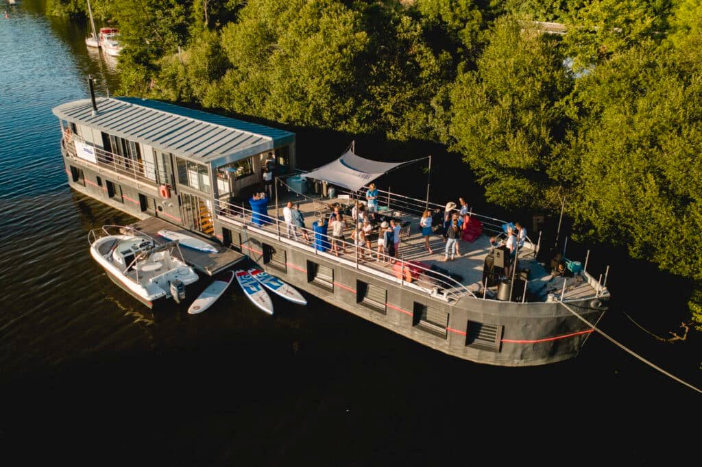 Péniche-hébergement à Nantes