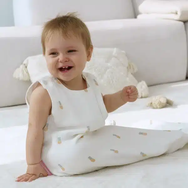 Gigoteuse été bébé en gaze de coton bio motif Ananas