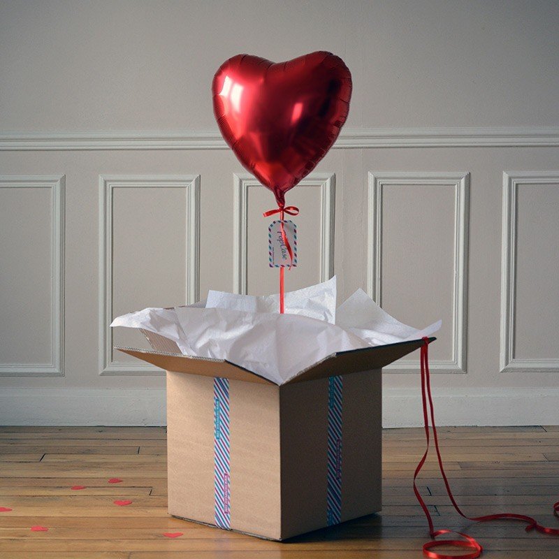 Ballon cadeau cœur rouge