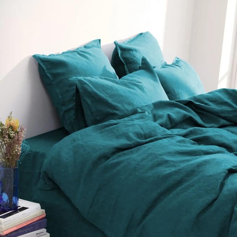 Parure de lit Rêve de Lin Blanc Cerise en lin lavé, coloris vert paon
